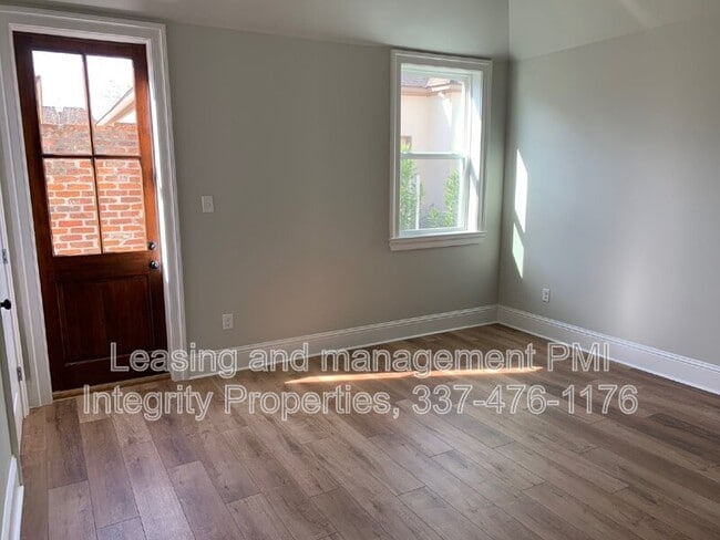 Building Photo - 104 Shirekeep Ln