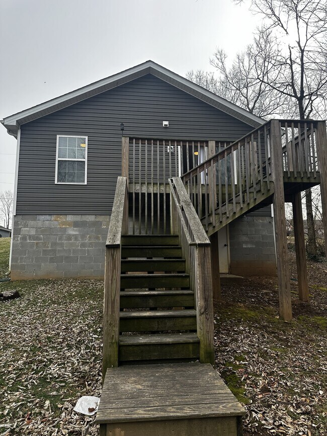 Building Photo - 137 Hickman St