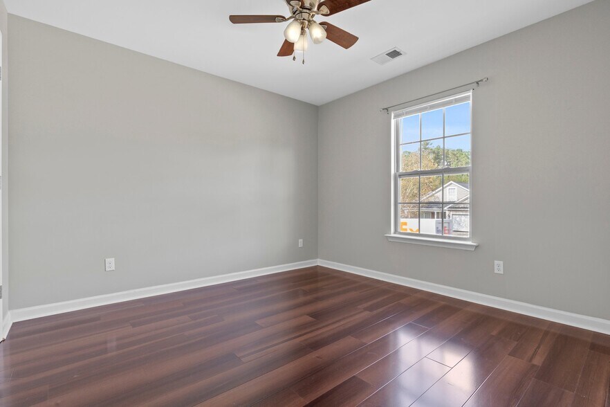 Building Photo - 207 Flinchum Pl