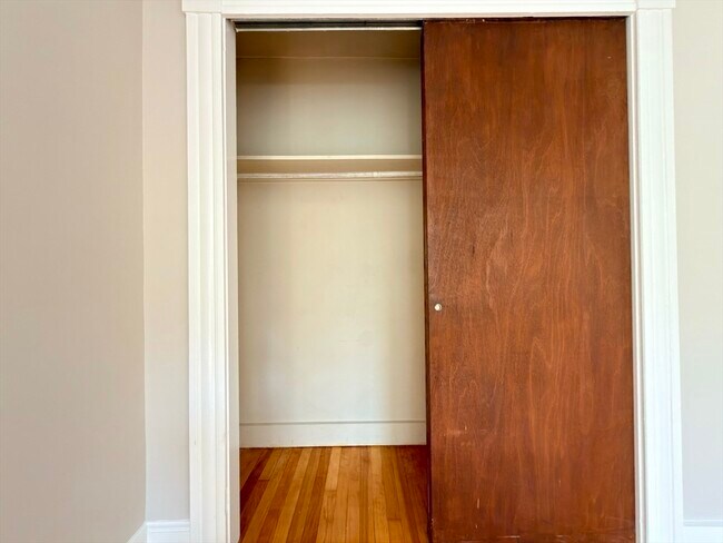 Building Photo - 91 Alvarado Ave