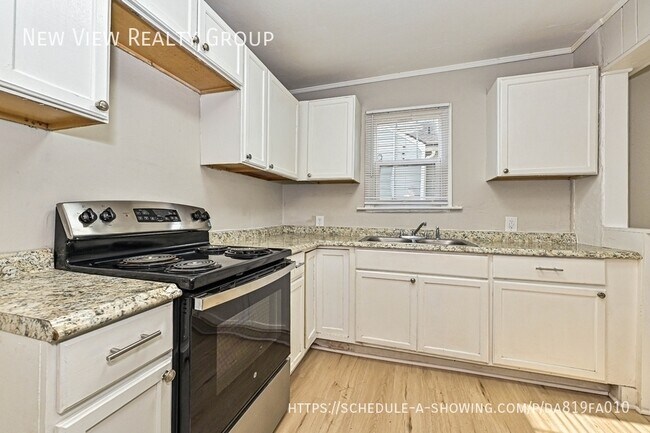 Building Photo - 3108 Rush Ave