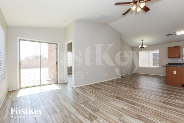 Building Photo - 4117 E Citrine Rd