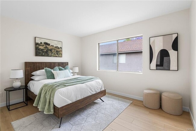 Building Photo - 1738 N Cedar Glen Dr