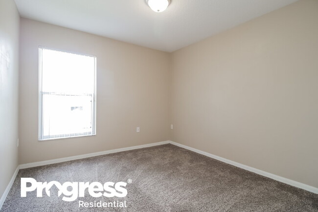 Building Photo - 2131 Colonial Woods Blvd