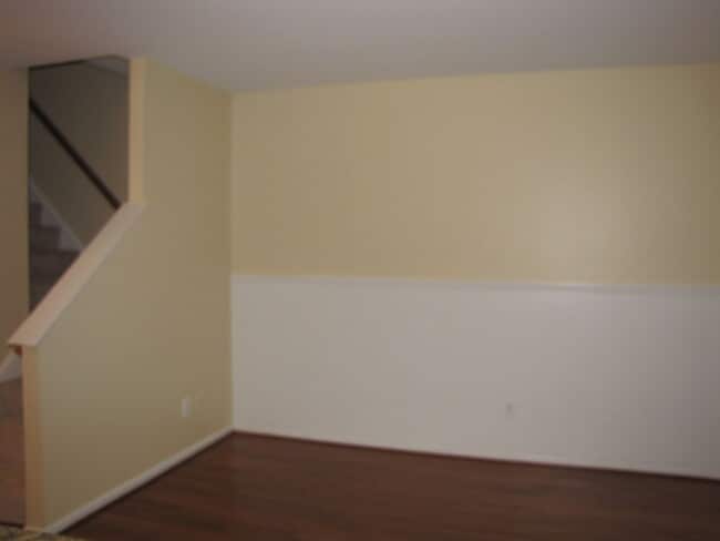 Building Photo - Townhouse In Sterling