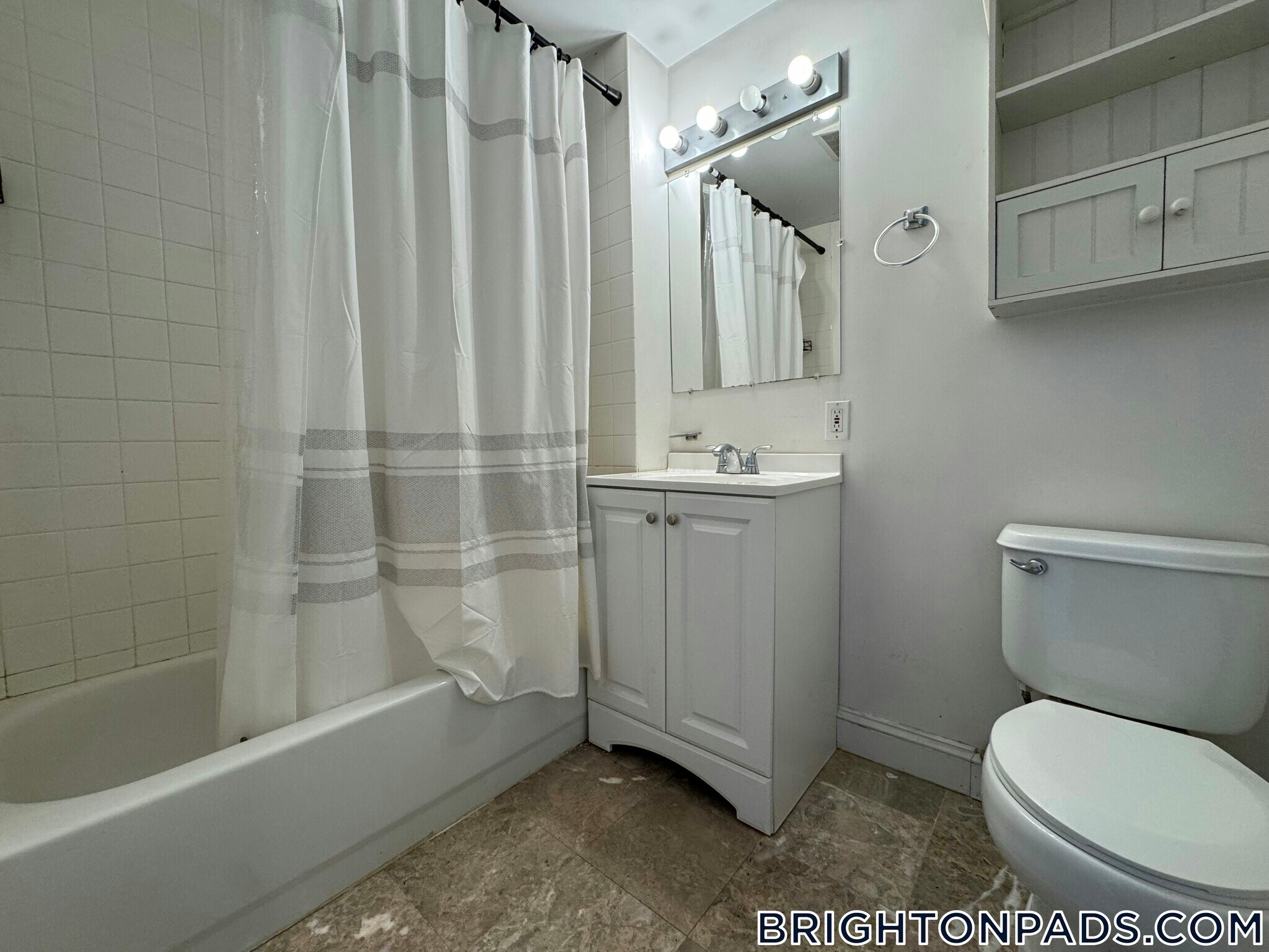 Building Photo - 8-10 Glencoe St.