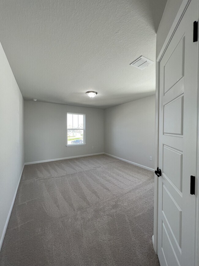 Building Photo - 16630 Daylight Ln
