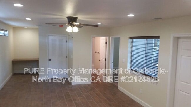 Building Photo - 131 Arlington Dr