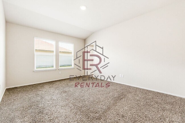 Building Photo - Home in Bunny Trail Village