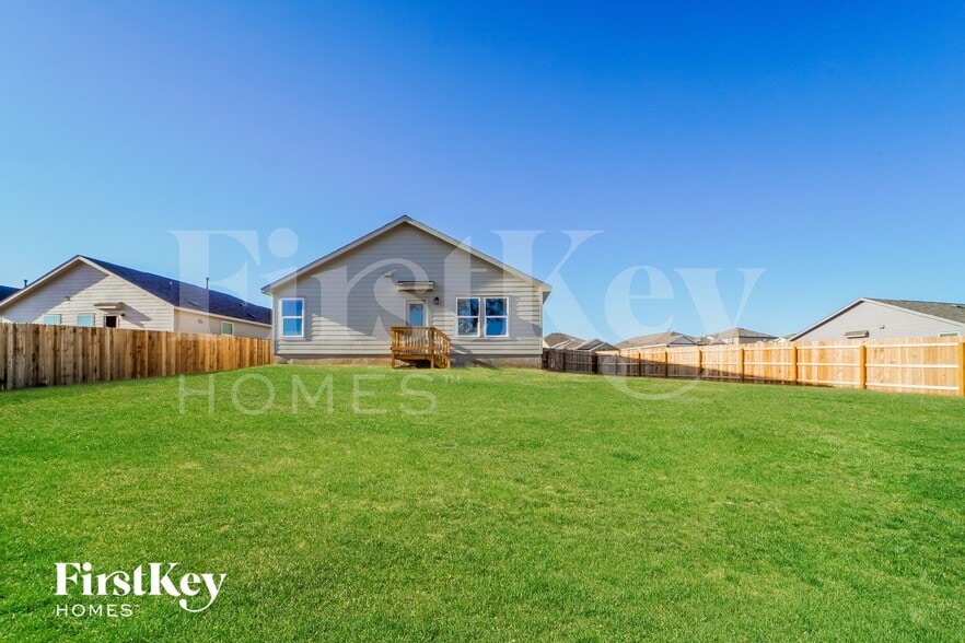 Building Photo - 5330 Trellised Ln