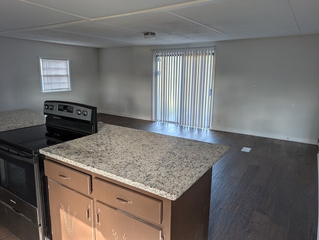 Building Photo - 4747 Piney Grove Rd