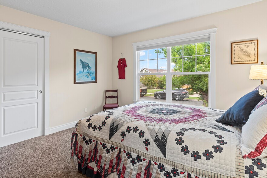 Building Photo - 6538 18th Street Rd