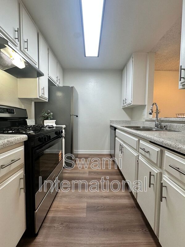 Building Photo - 26120 Belle Porte Ave