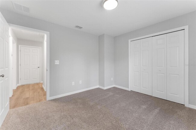 Building Photo - 9461 N Sandree Dr
