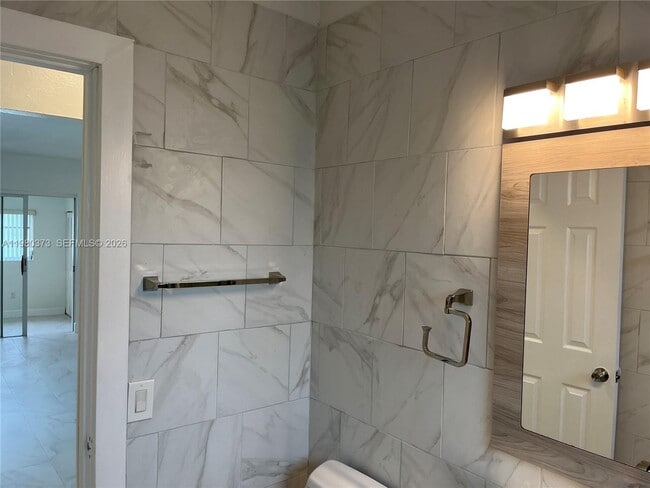 Building Photo - 6261 NW 40th St