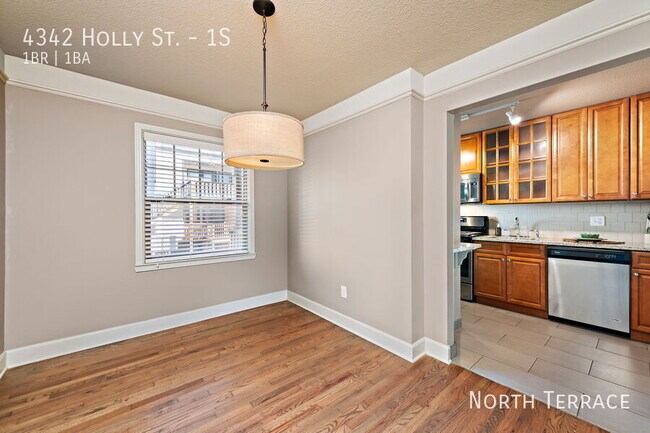 Building Photo - 4342 Holly St