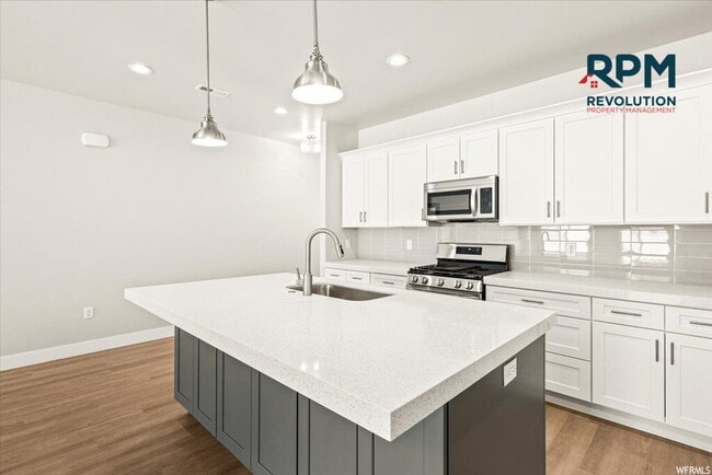 Building Photo - Charming 3-Bedroom Haven with 2 Baths and ...