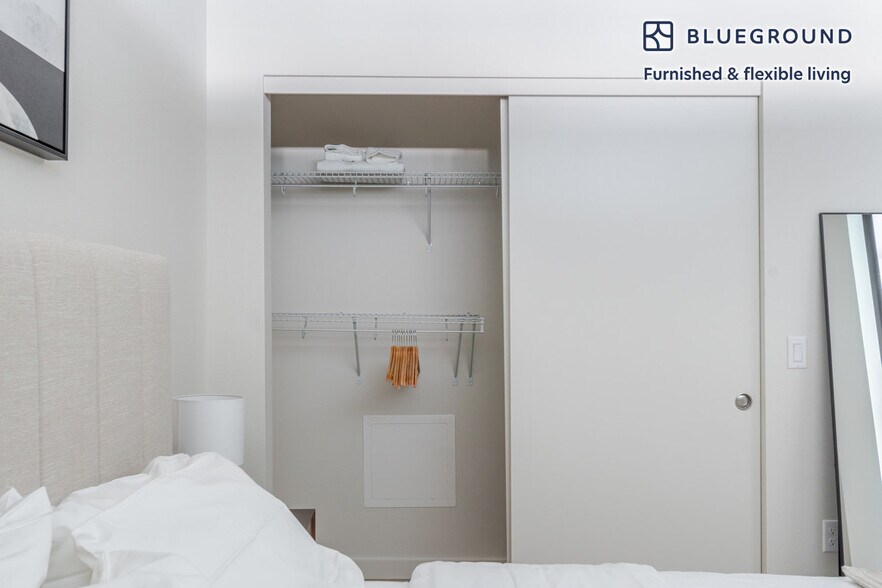 Building Photo - 1955 129th Ave NE