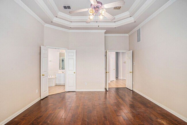 Building Photo - Beautifully Crafted 5 Bedroom 4 Bath in Flower Mound!