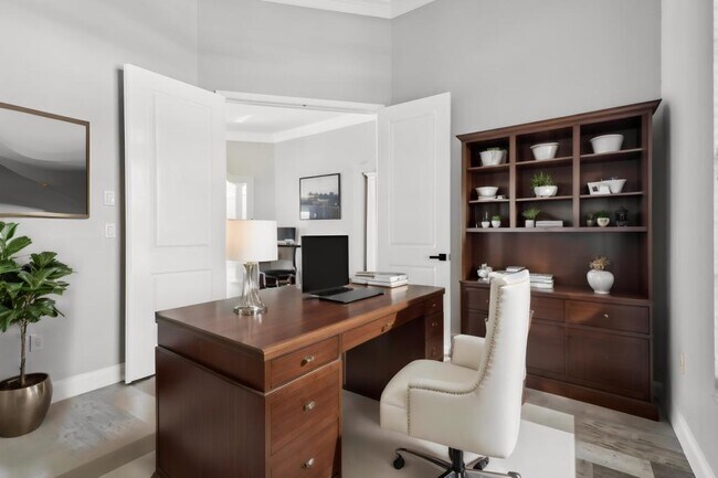 Building Photo - 6644 Country Club Rd