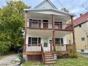 Building Photo - 9801 Raymond Ave