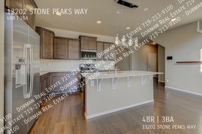 Building Photo - 13202 Stone Peaks Way