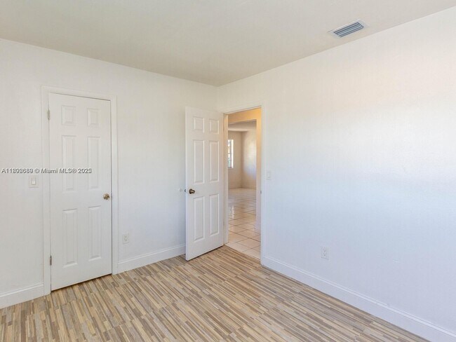 Building Photo - 1342 NE 110th Terrace