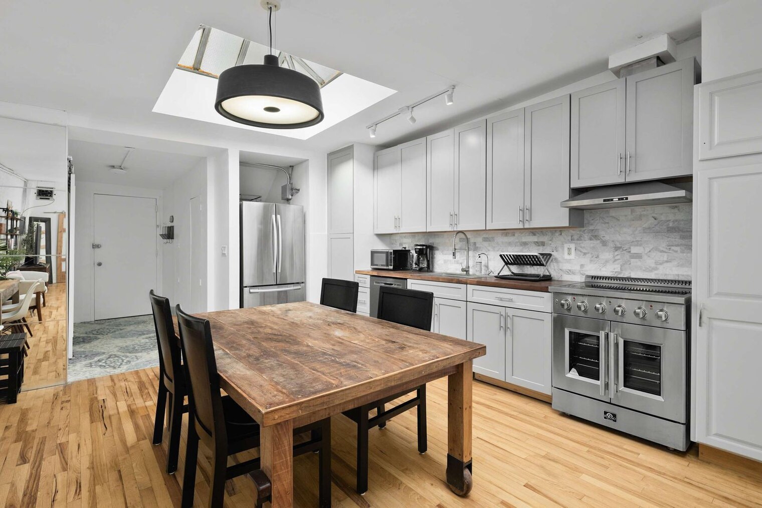 Building Photo - 354 Bowery