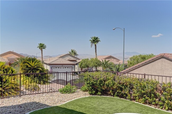 Building Photo - 2576 Chasma Dr