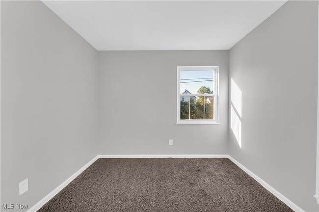 Building Photo - 17106 Holly Hill Dr
