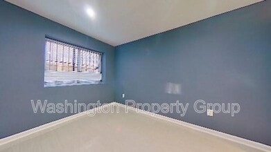 Building Photo - 3101 Southern Ave SE