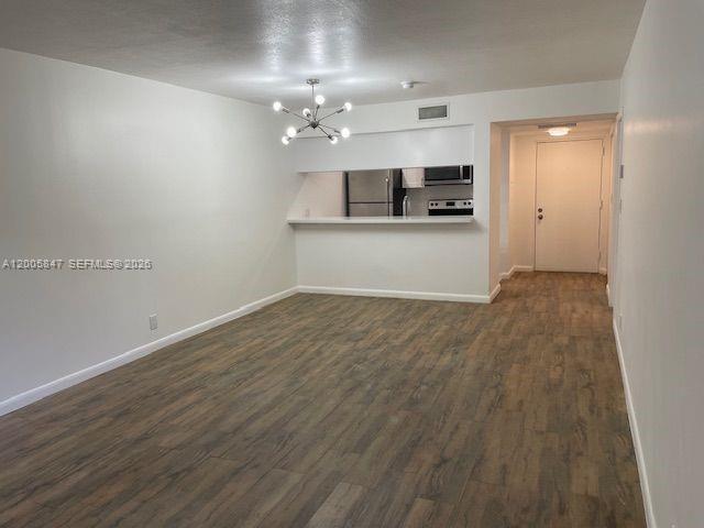 Building Photo - 8180 Geneva Ct