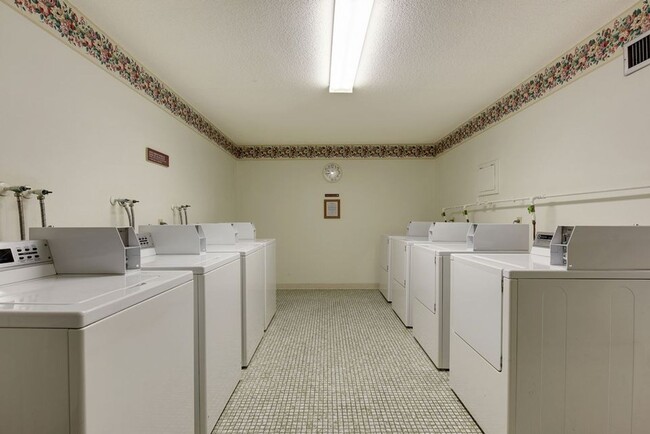 Building Photo - Cedarwood Condo For Rent! Underground Parking, Cable & Internet Included!