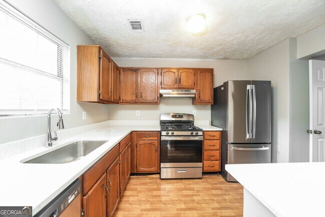 Building Photo - 1418 Stonegate Ct