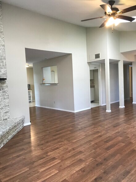 Building Photo - 3800 Hackberry Lane