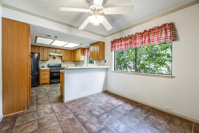 Building Photo - 1006 Silbury Dr