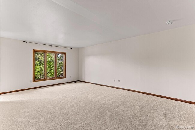 Building Photo - 3312 Palm Aire Ct