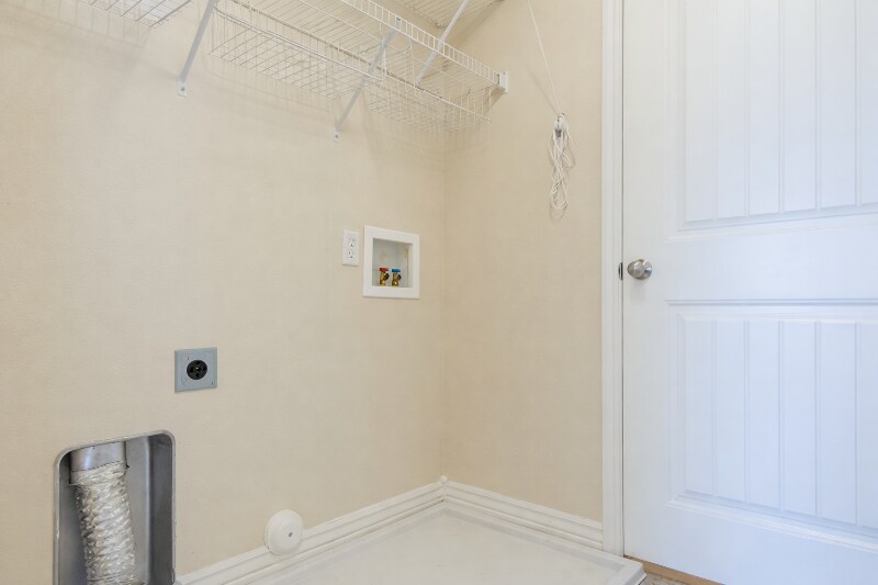 Building Photo - 56 E Resaca Dr