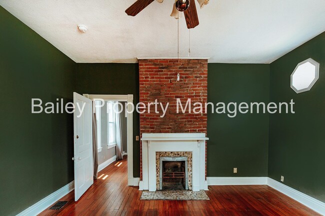 Building Photo - 1916 S Preston St