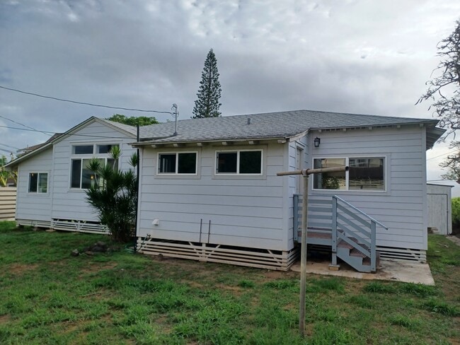 Building Photo - 205 Naniloa Dr