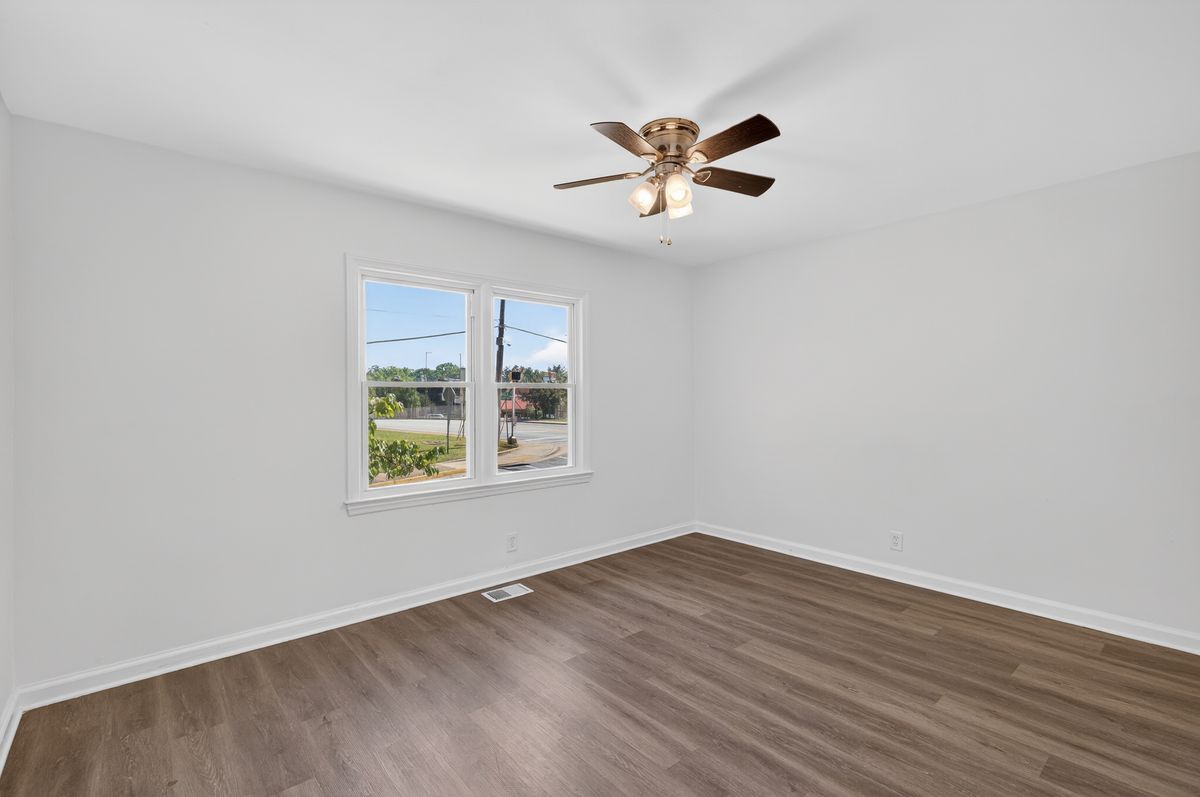 Building Photo - 2036 McPherson Dr