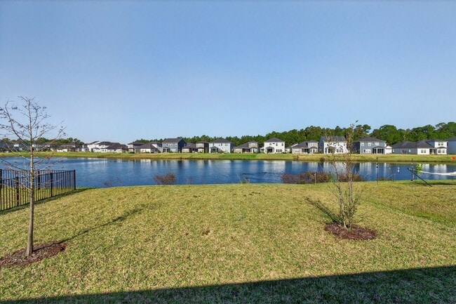 Building Photo - Fully Upgraded Home