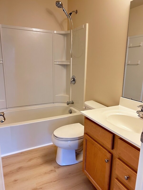 Building Photo - 128 Awendaw Way