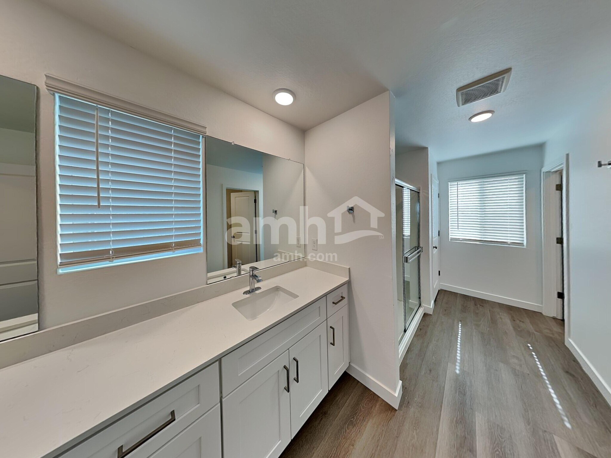 Building Photo - 12638 W Flynn Ln