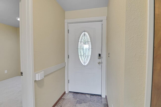 Building Photo - 22311 Overlake Loop SE