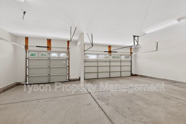 Building Photo - 1840 Bold Ruler St