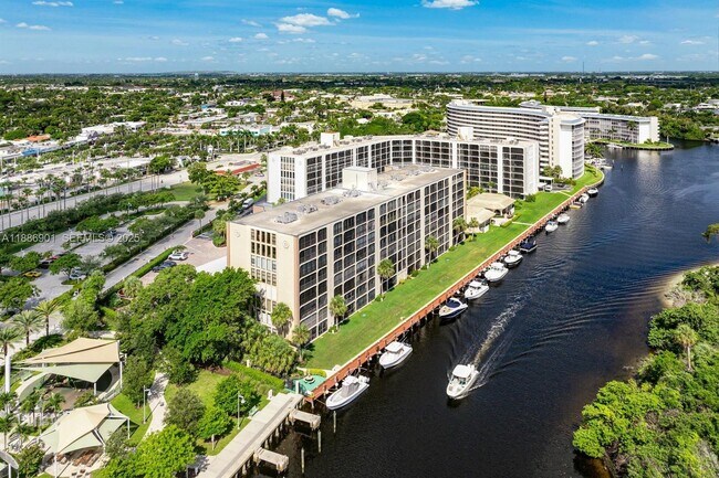 Building Photo - 1627 Riverview Rd