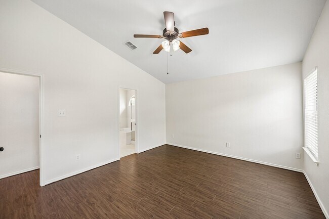 Building Photo - 1551 Cedar Springs Dr