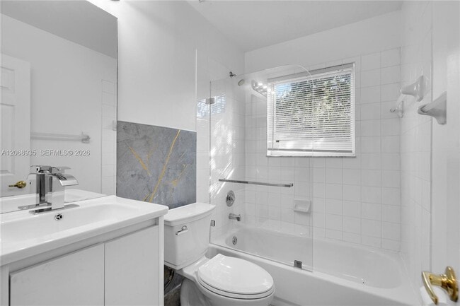 Building Photo - 1413 SW 158th Ave