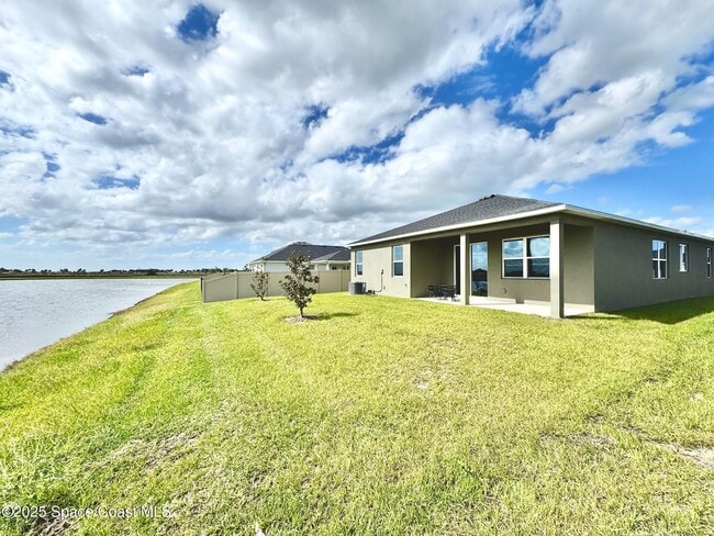 Building Photo - 386 Glaspell Cir SE